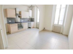 Location appartement  m² T-2 à Vallauris  879 €