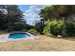 Location maison  m² T-5 à Bordeaux  2 990 €