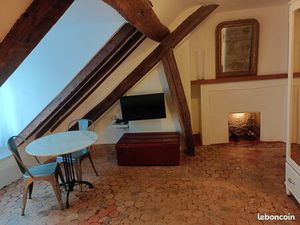 Au coeur du Marais beau 2 pièces en duplex