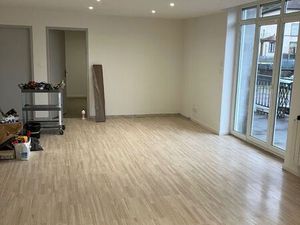 Loue T4 90 M2 rdc et terrasse