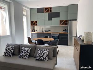 RARE à la location : appartement meublé et rénové T2-T3 de 50 m2 avec terrasse de 12 m2 et