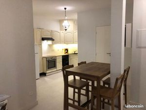 Logement pour 2 étudiants