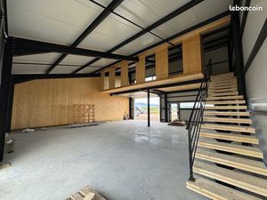 NOUVEAU - Local d'activité de 188m² en zone artisanale
