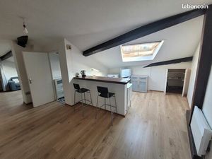 Studio meublé 36 m2 (45m2 sol) Lyon 5 quartier Saint-Just