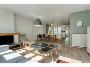 Karaktervol appartement met groot terras (20m²) in het mi...