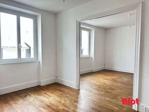 Location Appartement 2 pièces à Lorient Centre Ville (56100) : à louer 2 pièces / 87m² Lor