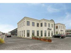 Propriété commerciale élégante avec des opportunités sans pr