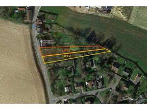 TERRAIN A BATIR DE 18 ARES 27 CENTIARES