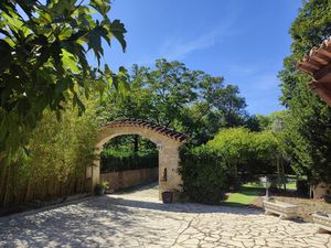 Vente maison 5 pièces 110 m² Bras (83149)