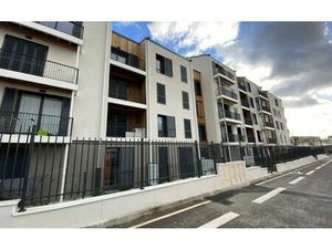 Location appartement  m² T-1 à Taverny  806 €