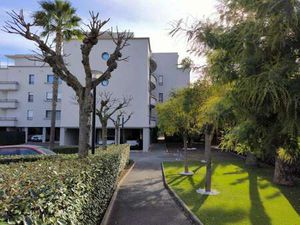 Vente Appartement 4 pièces à Saint-Raphaël (83530) : à vendre 4 pièces / 86m² Saint-Raphaë