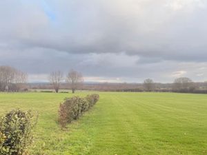 Vente terrain 751 m² à Athee (21130)  27 800 €