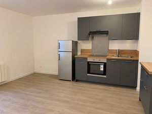 Location appartement 3 pièces 48 m² à Fougères (35300)