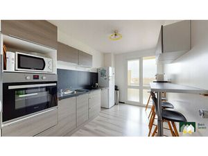 T3/4 LUMINEUX AVEC DEUX BALCON – RÉSIDENCE PRISÉE À CHARTRE