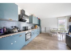 Appartement de 4 pièces de 75 m² situé à Saint-Ouen-l'Aumône
