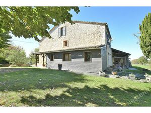 Maison à vendre au Sud de Bergerac - Ancienne ferme avec terrain spacieux !