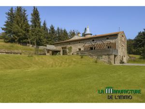 MAGNIFIQUE CORPS DE FERME RENOVE SUR LA COMMUNE DE ROCHETAIL