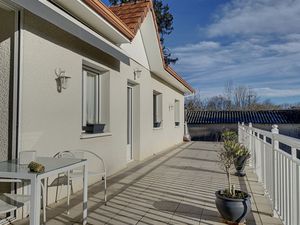 Maison 90 m2 avec terrain et véranda à Morlaàs