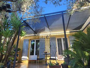 Charmante Maison au Luc - Opportunité Rare !