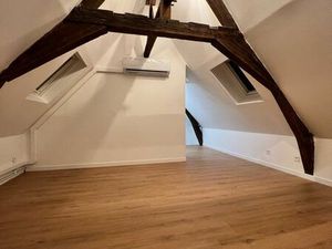 Studio rénové - centre ville