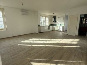 Maison 130 m2 4 chambres 2 pièces à vivre proche centre ville