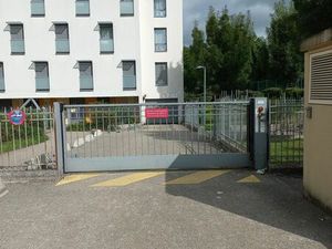 Parking/box 13 m² BUSSY ST GEORGES