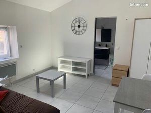 Studio 1 pièce 30 m²