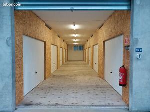 Garage  box  garde-meuble