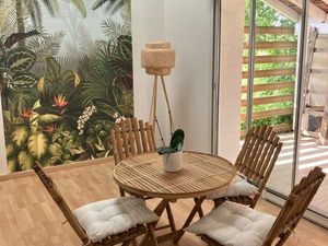 Location d’une maisonnette avec terrasse et petit jardin