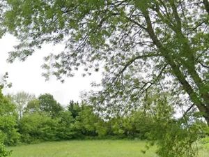 Vente terrain 2012 m² à Rioux (17460)  95 000 €