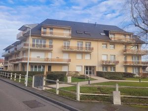 Vente locaux professionnels 15 pièces 296 m² à Louviers (27400)  262 500 €