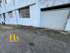 Vente locaux professionnels 181 m² à Saint-Barthélemy-de-Vals (26240)  50 000 €