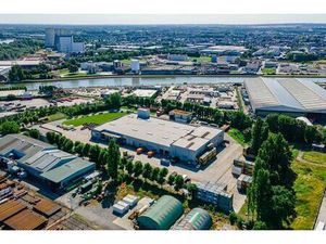 Grande espace de stockage