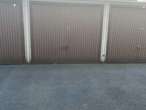 Centraal gelegen garagebox te huur