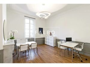 Vente locaux professionnels 3 pièces 60.68 m² à Marseille 8ème (13008)  110 000 €