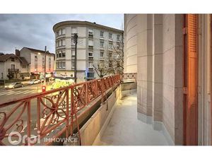 Location appartement  m² T-3 à Clermont-Ferrand  698 €