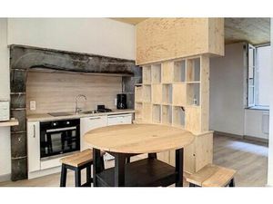Location appartement  20.92 m² T-1 à Saint-Flour  320 €