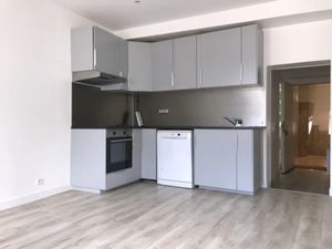 Location appartement 2 pièces 31.85 m² à Pont-de-l'Arche (27340)  480 €