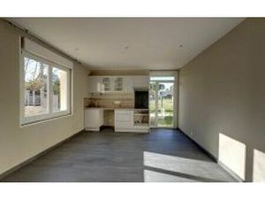 Location appartement  102 m² T-3 à Bernis  1 150 €