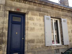 BORDEAUX Sacré Coeur  petite échoppe dans rue calme