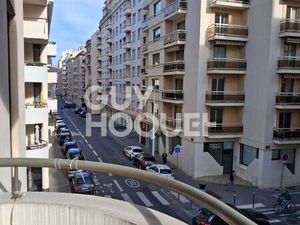 LYON 6 - TRIANGLE D'OR. T3 Lumineux.