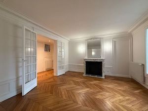 Appartement de luxe de 5 pièces en location à Champs-Elysées  Madeleine  Triangle d’or  Pa