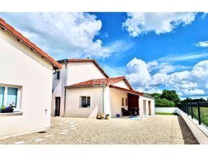 Maison 7 pièces 184 m² à vendre / acheter saint-jean-de-liversay 17170 ? | ERA Immobilier