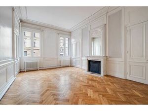Vente Bureaux charme de l'ancien 150 62 m²- FOCH