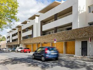 LOCAUX COMMERCIAUX NEUFS