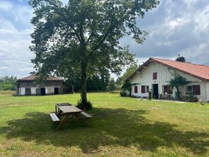 Magnifique Airial des landes avec piscine   grange   dependances