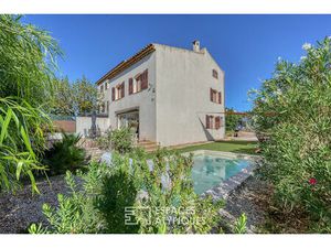 Maison de caractère avec piscine