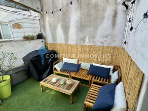 Maison de village 94 m2   2 chambres et terrasse