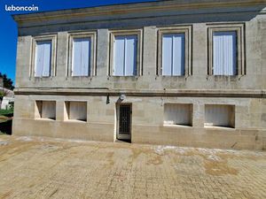 Maison LUGON ET L'ILE DU CARNEY