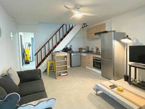 Loue F4 meublé  Saint Denis La source